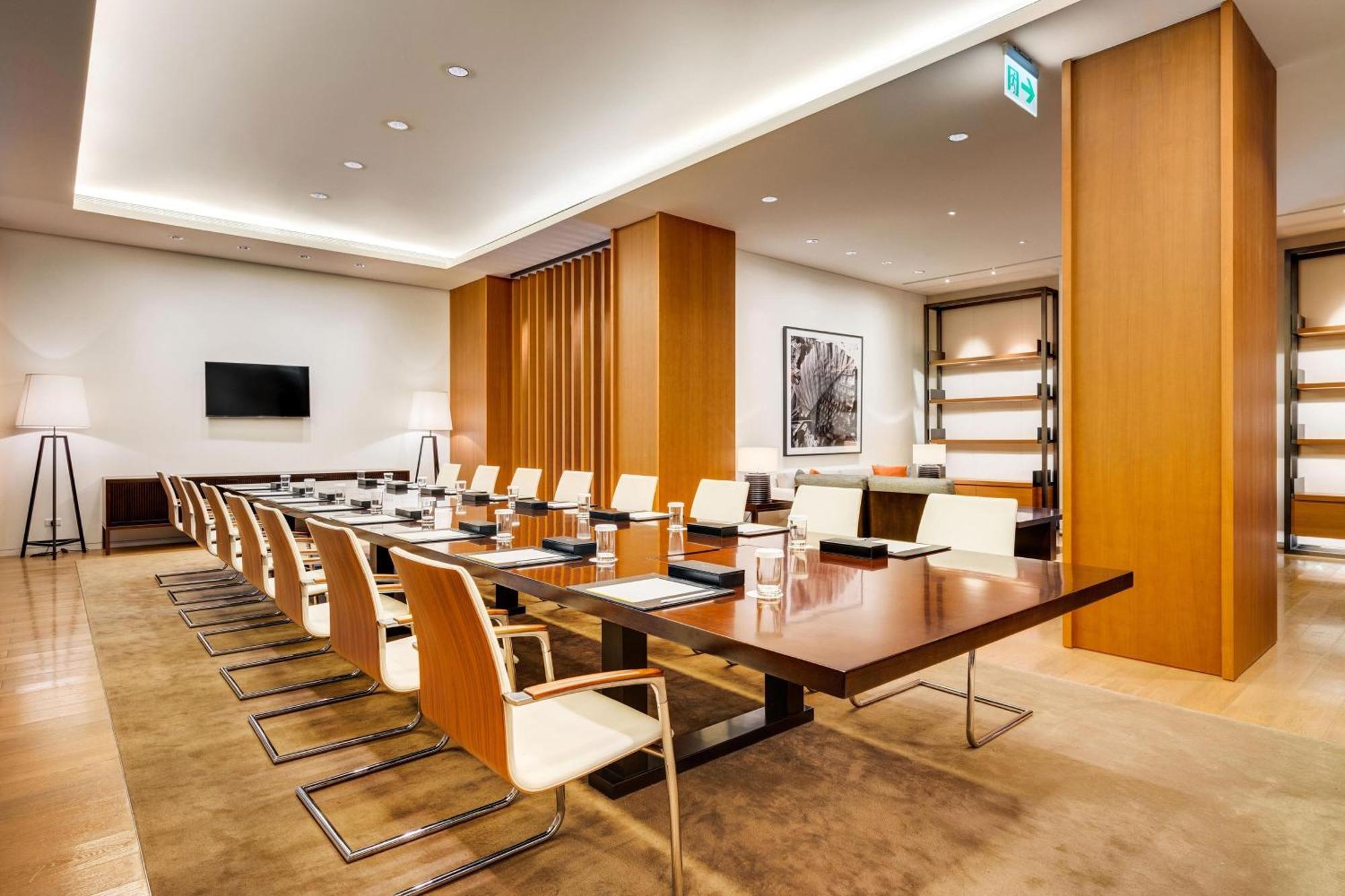 The Westin Tashee Resort, Taoyuan Даксі Екстер'єр фото Boardroom at the Westin Palace, Madrid